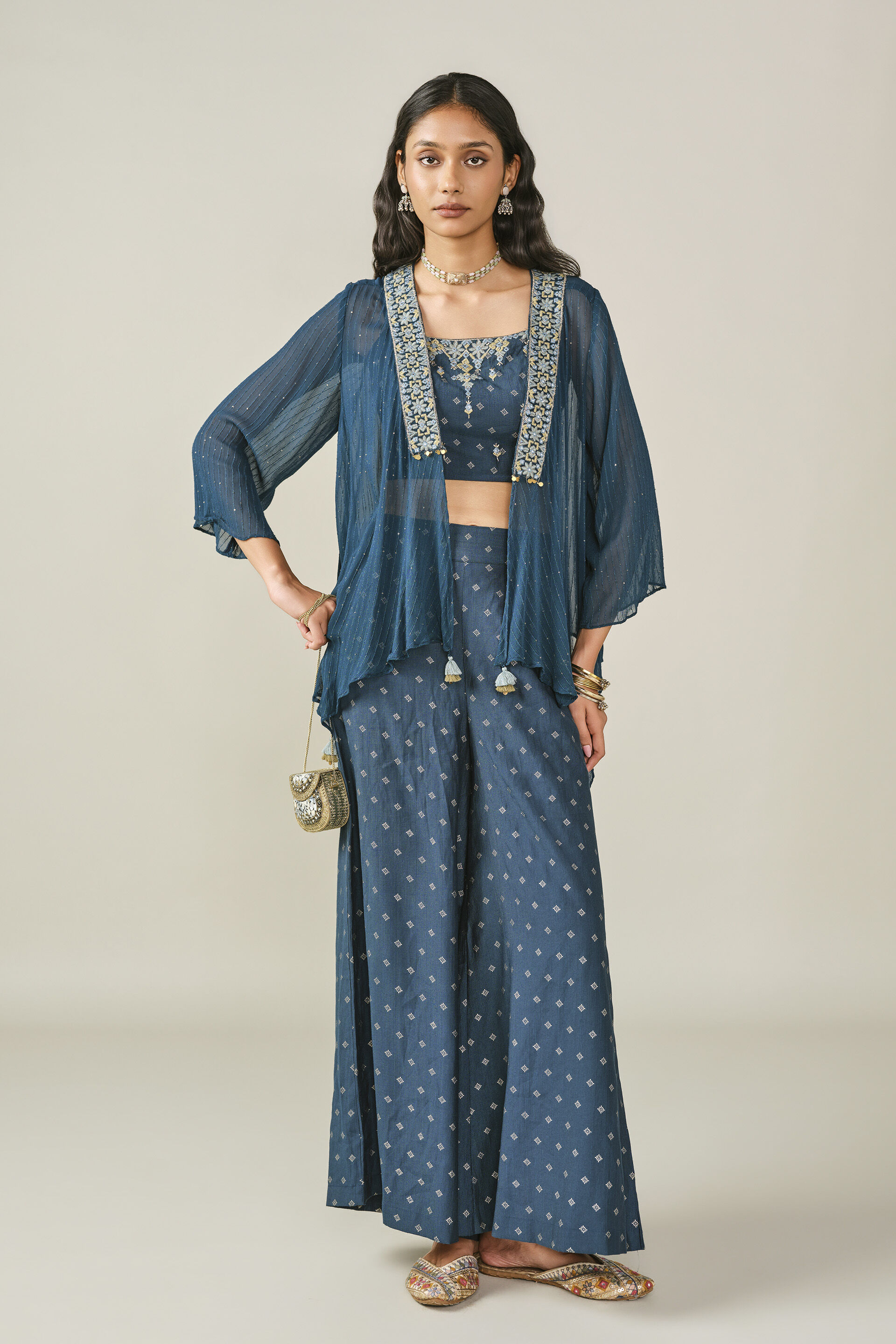 Embroidered Shrug Set in Teal